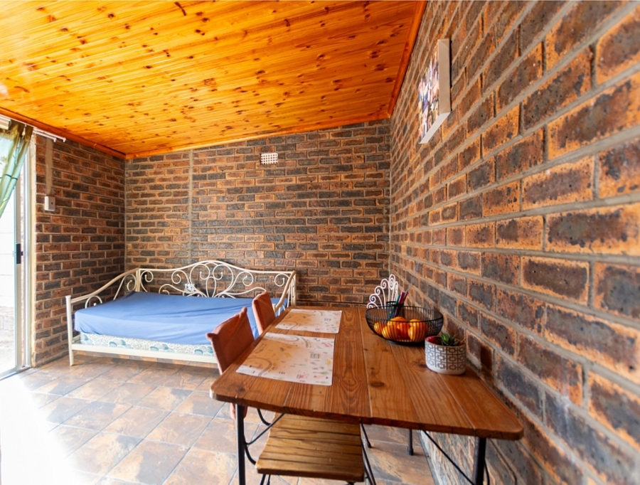 5 Bedroom Property for Sale in Vredenburg Western Cape